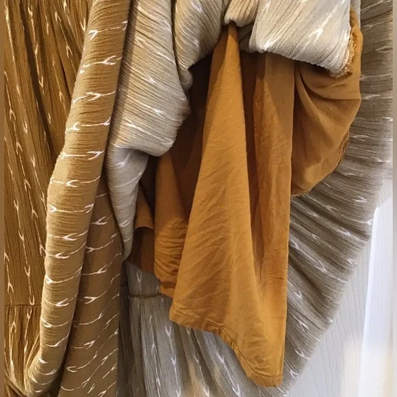 Garnet Hill Gold Maxi Dress Loose Flowy Fit Boho Short Sleeve Woman Size Medium - Picture 6 of 10